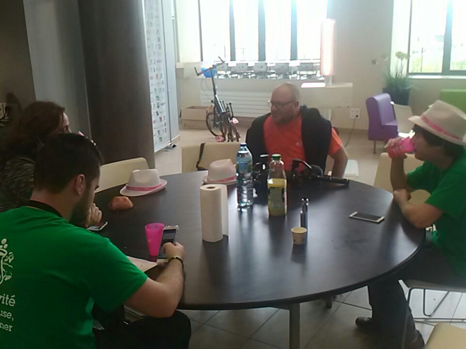 anthonymaudry's tweet photo. @eyedivesw au petit déjeuner #swbourges #eyedive https://t.co/SEyOvayvT9
