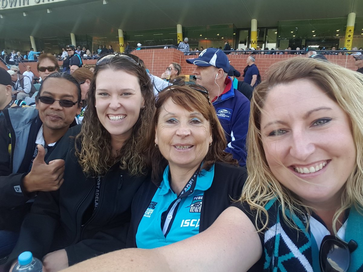 bekkstubing's tweet photo. First home game- lets go port!!! The crew back together!!  #weareportadelaide https://t.co/lEgRG5x44T