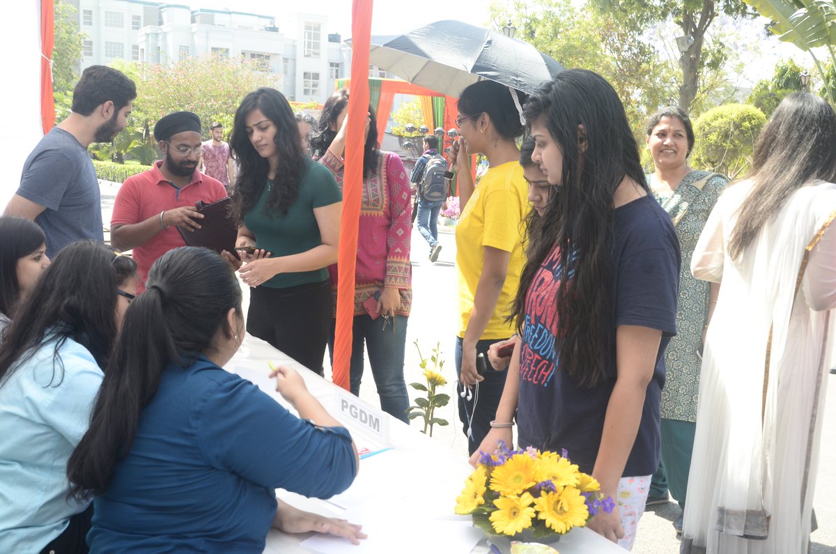 BIMTECHNoida's tweet photo. #BIMTECHConvocation Registration Process has started in the morning for the 29th Convocation ... #29thConvocation  2/n https://t.co/hx7GJoY6ki