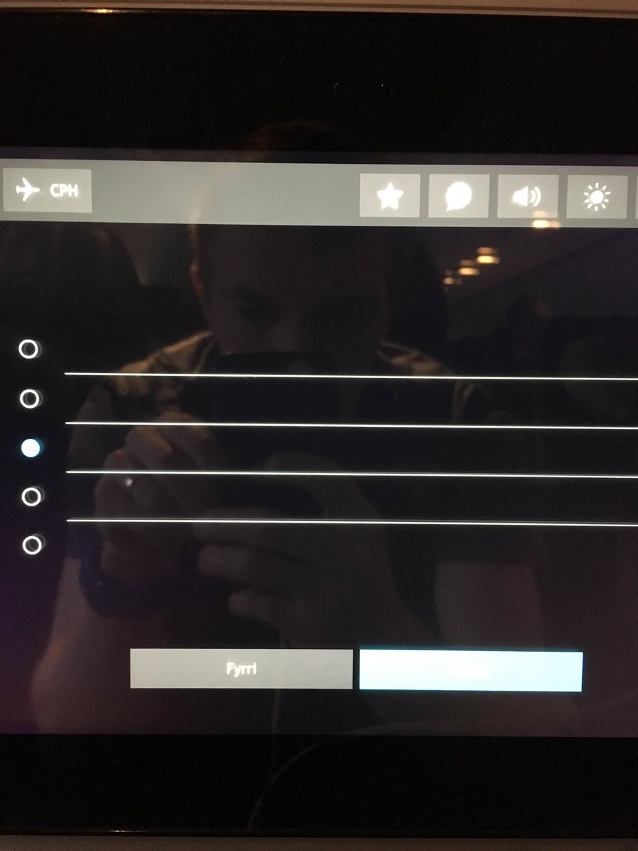 Flott þjónustukönnun <a href="/Icelandair/">Icelandair</a> ? Mögulega verða niðurstöðurnar ekki marktækar.