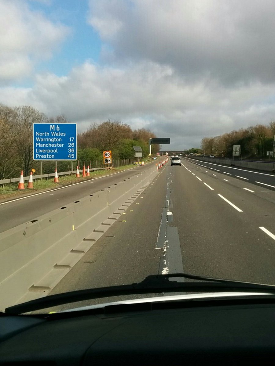 SandbachTech's tweet photo. Road trip! 
@The_Lowry @NTConnections here we come https://t.co/cxGnIUGh8d