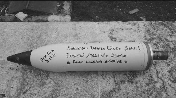 Gasavanci's tweet photo. Erdemli'den askerimizin selamı var ! 🇹🇷 https://t.co/gvz3lc5iZc