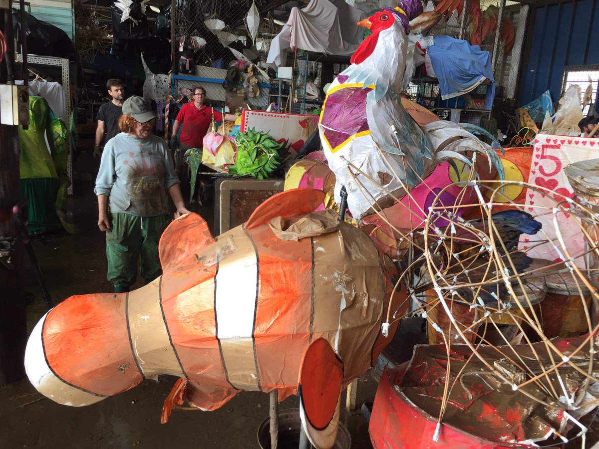 JennyRDowell's tweet photo. Clean up at #LightnUp Lantern workshop today- massive task with more to be done tomorrow Mud everywhere & lots of damaged goods & smiles https://t.co/z8rorOiGWf