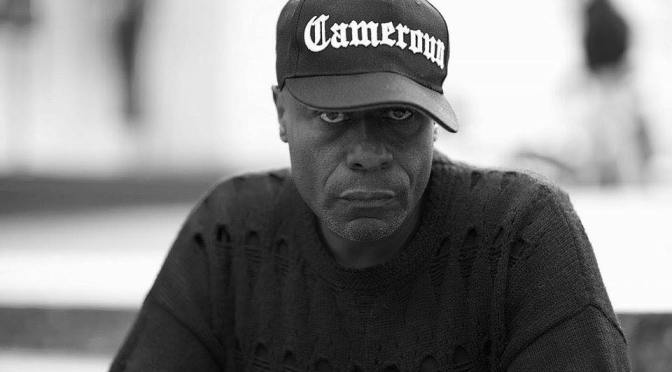 .<a href="/BrunoHenry/">Bruno Henry</a> est MAX, 1er rôle masculin de "W.A.K.A" ! 
Il vous donne RDV ce soir dès 21h55 (heure CMR) sur TV5 Monde Afrique - <a href="/FrenchKind/">FrenchKind</a>