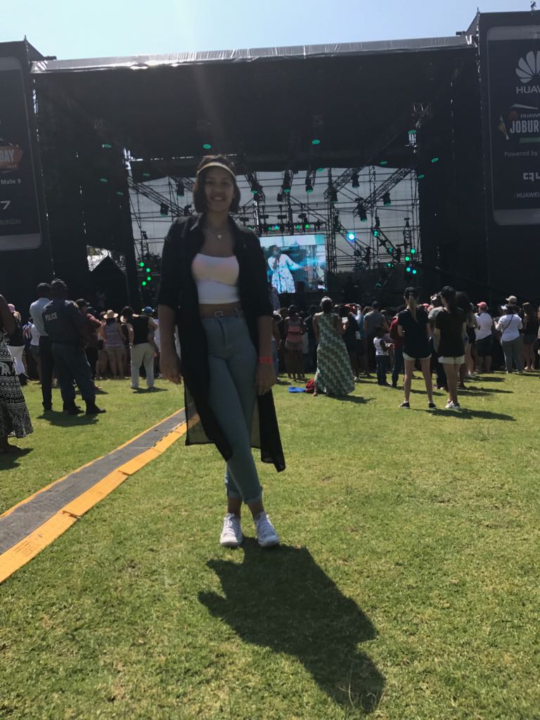 AmyKesteren's tweet photo. #TheSoil #huaweijoburgday #TakeASelfieWithMe #Huaweip10 @947 @HuaweiZA https://t.co/gXewV7IuXa