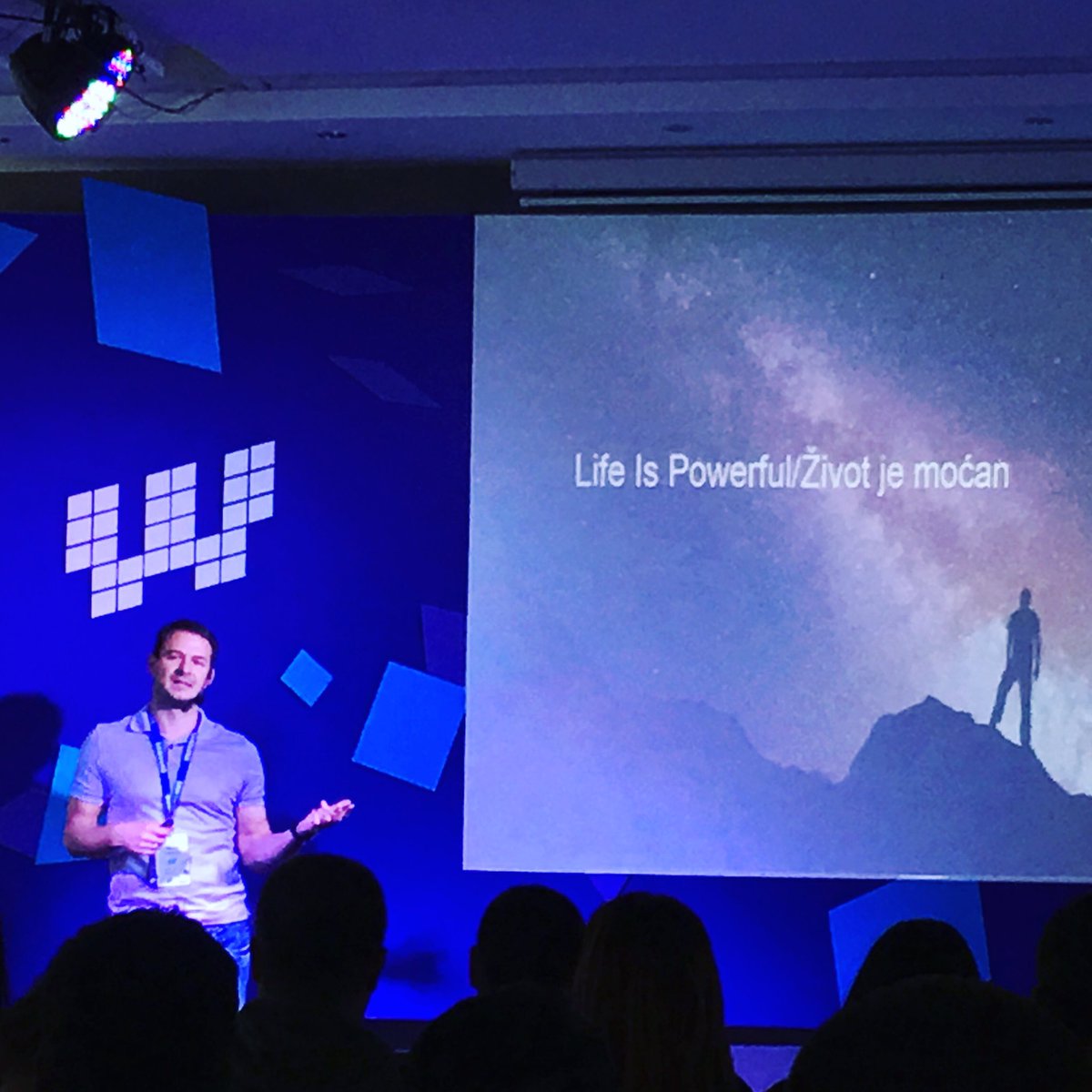 predrag_rodic's tweet photo. Nikola Vučićević designer #webiz #webiz2017 #webizkonferencija https://t.co/zV7RvTKnmQ