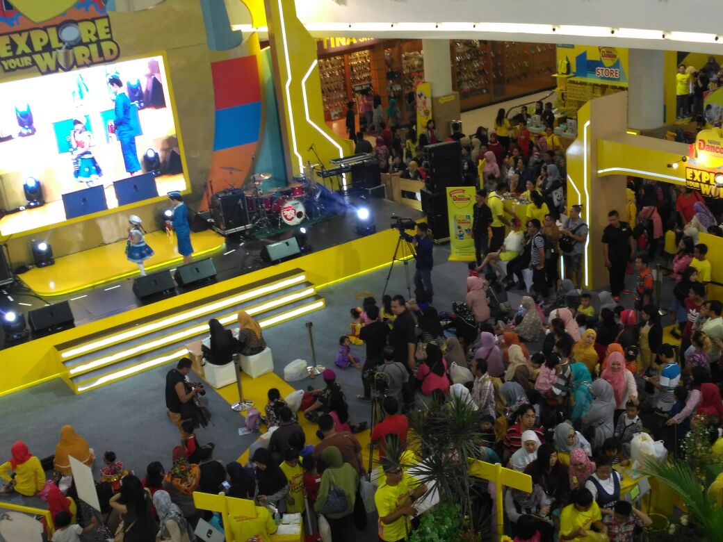 Uda siap S07 malam ini rek? Acara Dancow Explore The World -Royal Plaza
GUEST STAR: SHEILA ON 7 (malam ini) pukul 19.00 #DANCOWlindungi