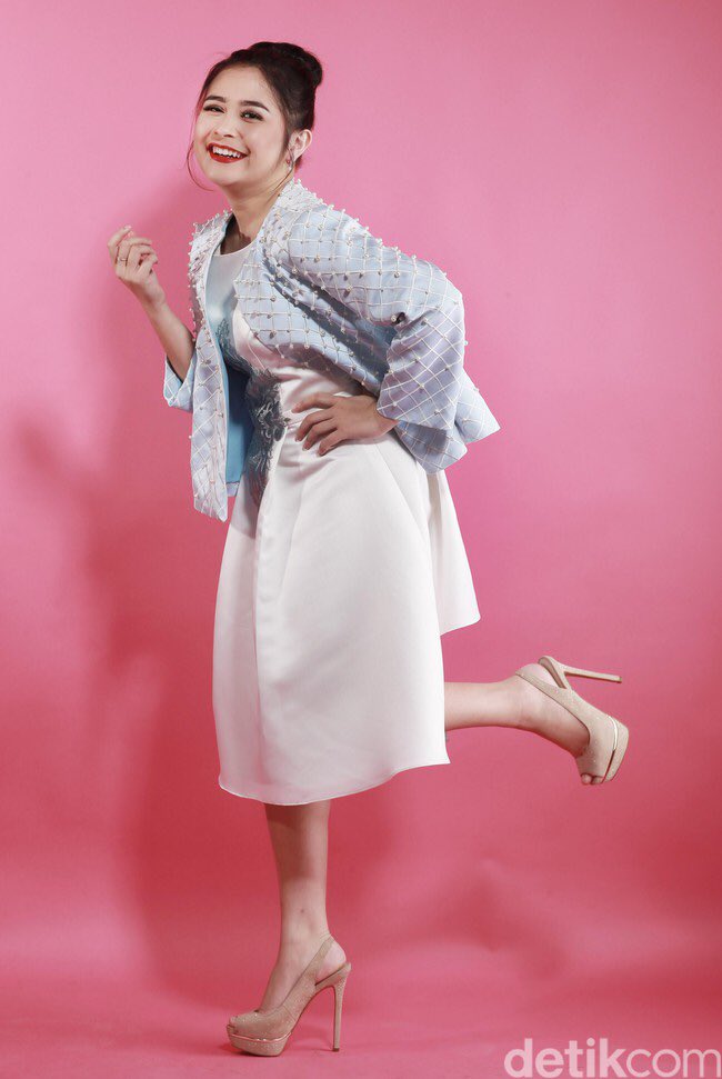 PrillversLMBK_'s tweet photo. Cantik nyaa @PrillyBie 😍😍💖 https://t.co/LnTW1iqcCV