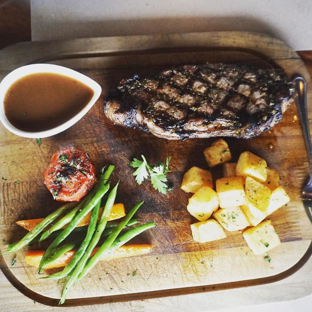 KalamiCebu's tweet photo. #steaksunday ! #bestofcebu2016 #beststeak! #kalamicebu at #gorliztapasyvinos ! #medium #usda #choicecut https://t.co/r7skXbAqZJ https://t.co/Wv8NZiGhD8