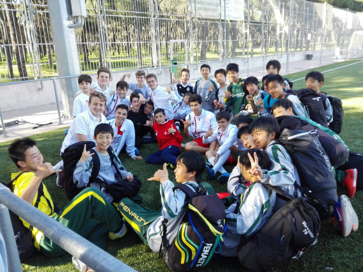 Las buenas noticias, también son noticias. Así terminó el amistoso entre los infantiles de <a href="/lamutualjuan23/">La Mutual Juan XXIII</a> y la escuela de futbol de Kyoto