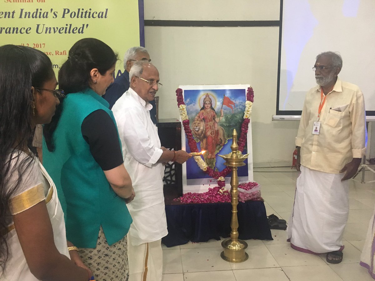 KiniColonel's tweet photo. #SecondFreedomMovement Seminar begins by lighting the lamp by chief Guest #ORajagopal ji @advmonikaarora @kumarnandaj @RSS_Org @BJP4India https://t.co/gk1S3yX7Va