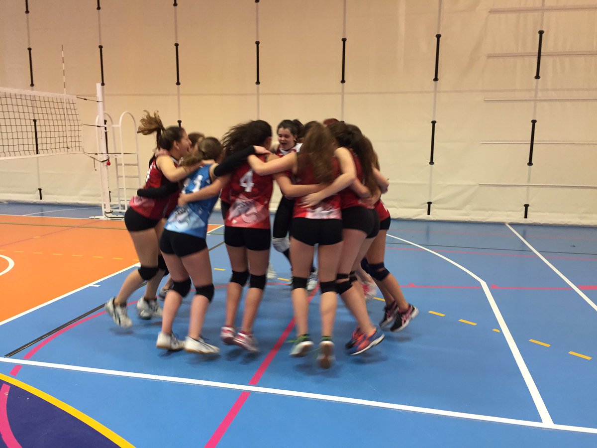 voleysanse's tweet photo. ๐Cita clave del #juvAcvs hoy a las 17h en el #CVStadiumELM mientras los y las #CVSansers del #infMcvs #cadAcvs y #juvBcvs cumplen ganando!๐๐ผ https://t.co/zHhiRGGY9L