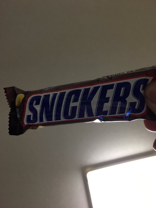 スニッカーズの写真ツイートでシンデレラガールズからリプが届くかものtwitterイラスト検索結果