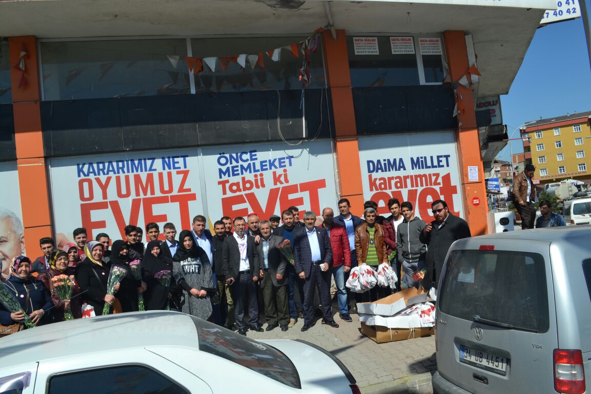 Mustafa95703373's tweet photo. Altınsehir mahallesinde tüm seçmenleri ziyaret ediyoruz. @AyhanOzgurel 

#Başakşehirseçmentaraması https://t.co/sGdAQbEdVi