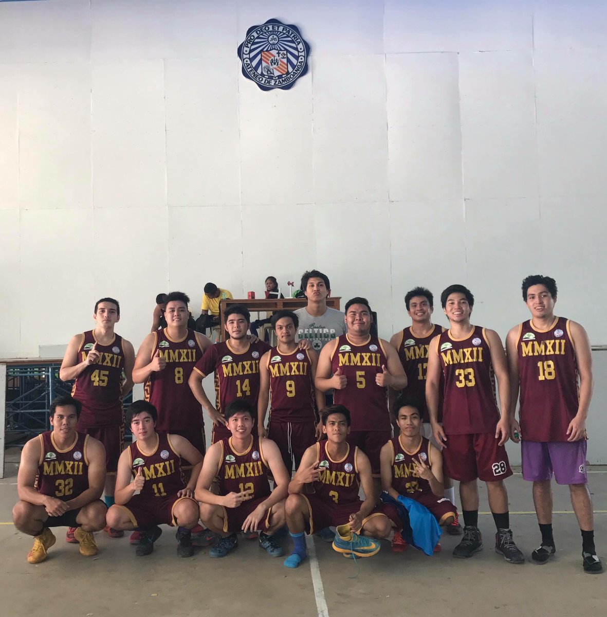 gobithebeef's tweet photo. #Batch2k12 ๐๐ https://t.co/wJMs3d83cI