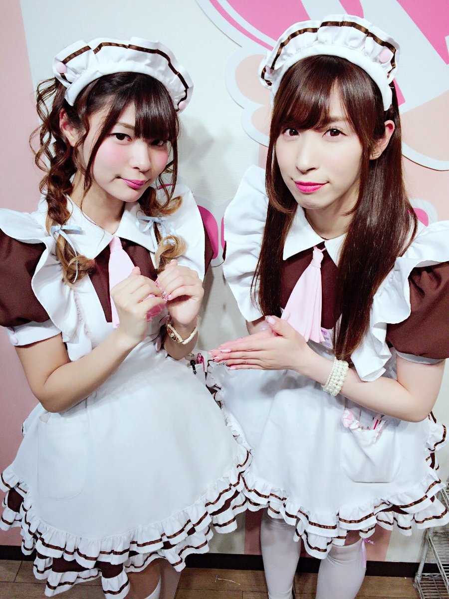 メイドカフェ あっとほぉーむカフェ V Tvittere ほぉ むカフェドンキ店 みな あゆが本日より見習いメイド服デビューです みな あゆ