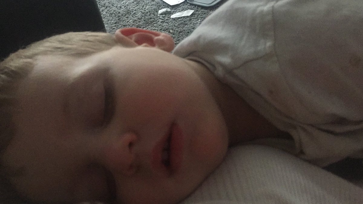 KatieF26's tweet photo. Thanks to the carpool sooth &amp; care vapour plug he's finally getting some sleep. #breathewelltosleepwell #gotitfree https://t.co/V2N0HfWGm1