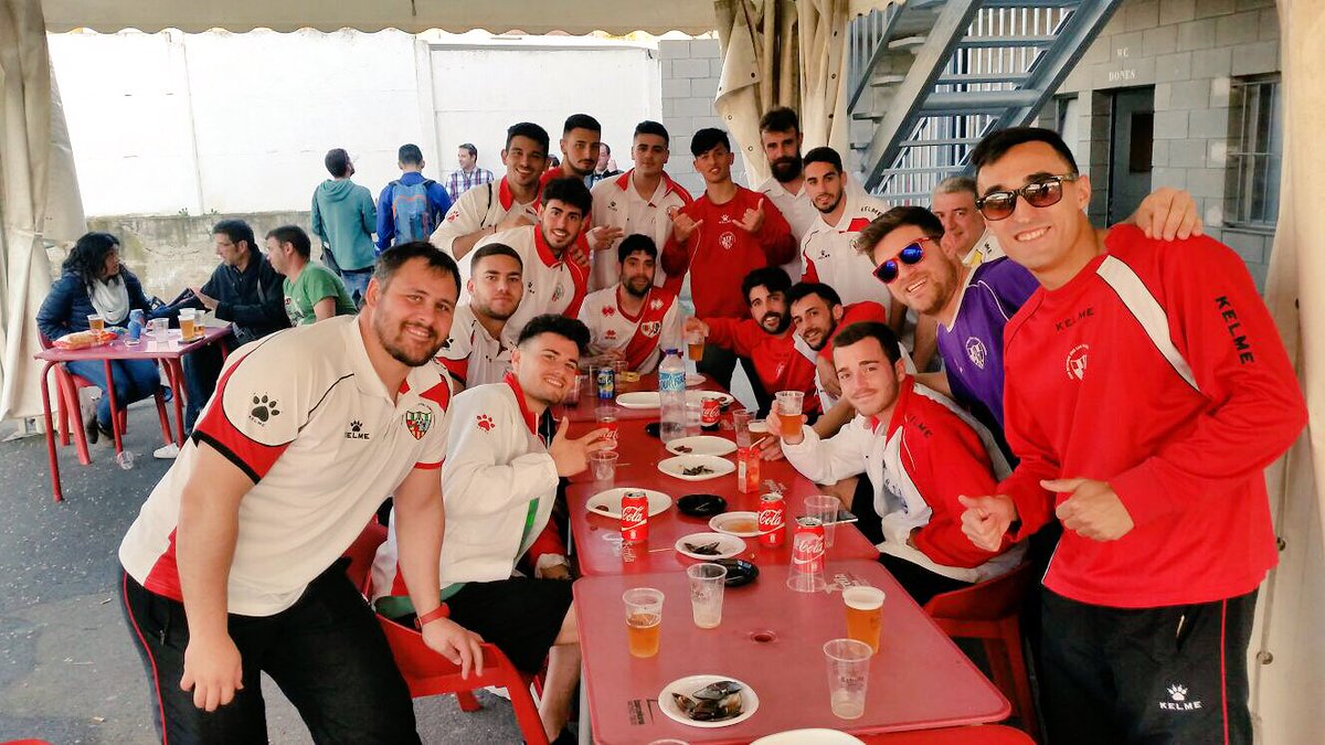 CFUCanrullRT's tweet photo. El Amateur gana 0-1 al @cerodadeter y conserva la tercera posición. Gol de Samper. Agradecer al @cerodadeter su buen trato! 🔴⚪️ #2cat4 https://t.co/dxci5ARPyc