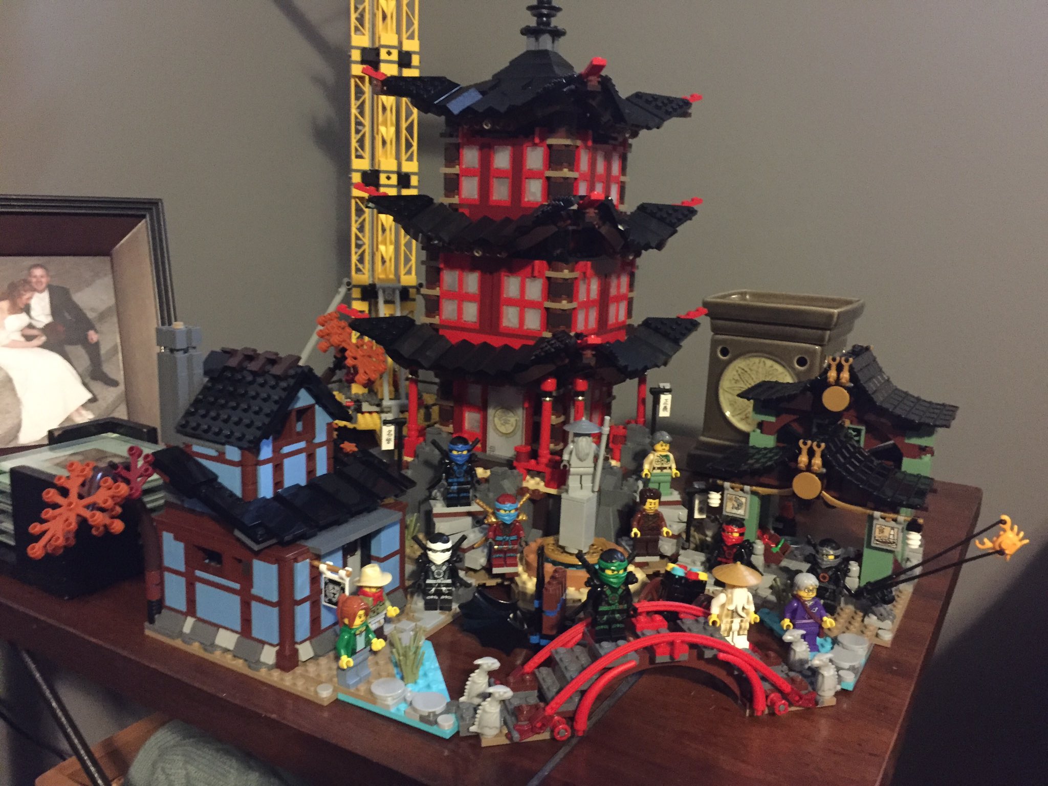 Lego ninjago the hotsell temple of airjitzu