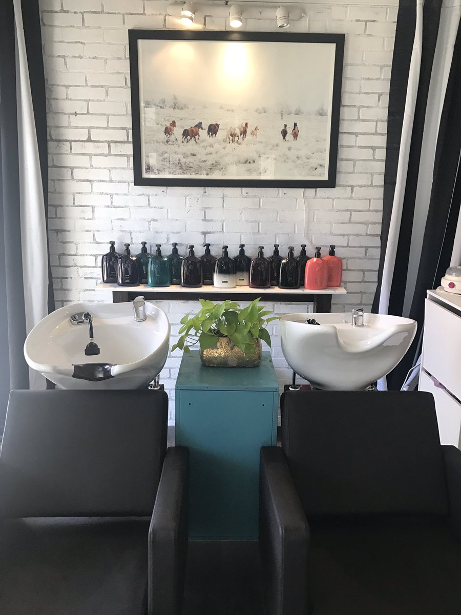 ByrdKassy's tweet photo. Retweet this for a chance to win a half off balyage this week 🌞let's get your hair bright &amp; s u n n y 🌞 https://t.co/VYkbGzx6Jl
