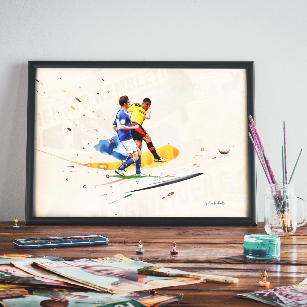 AshAndAlPodcast's tweet photo. #WIN this awesome print courtesy @Art_of_Football just FOLLOW&amp;RT to enter this #FREE #GIVEAWAY only from Ash&amp;Al on @v2Football #watfordfc https://t.co/KQHJLxft35