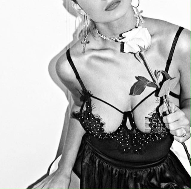 Baby baby let's get crazy🌹✨