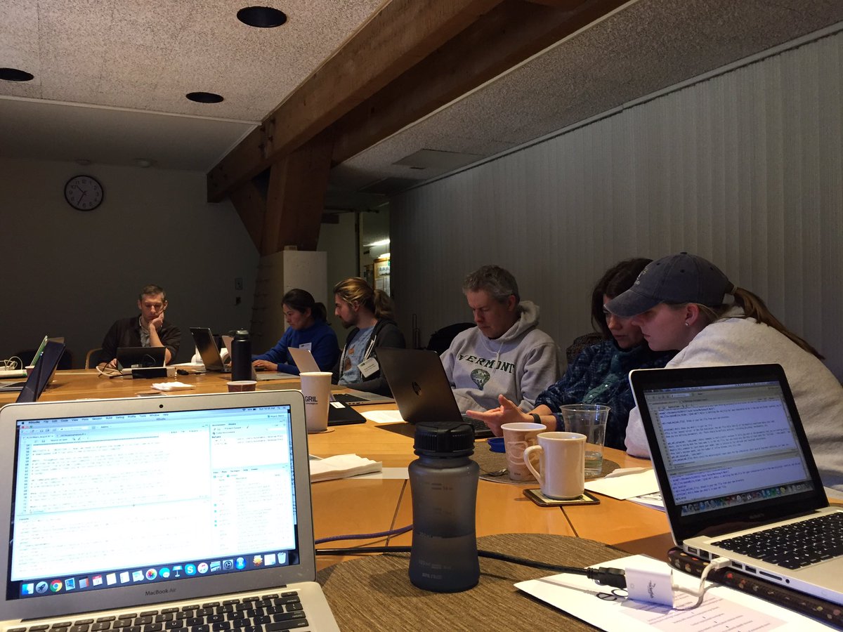 florafaunafart's tweet photo. Teaching Project Eddie's lake modeling module with @JBrentrup at #NEGLEON! #climatechange #data #lakes https://t.co/aSjNJu0iCW