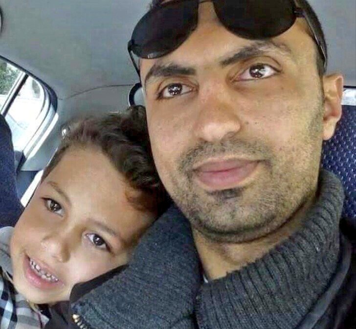 SaysHummingbird's tweet photo. This is Emad.

A Muslim police officer who sacrificed his life preventing the suicide bomber entering St Mark's Church in Alexandria, Egypt. https://t.co/OQ1XWetMmi