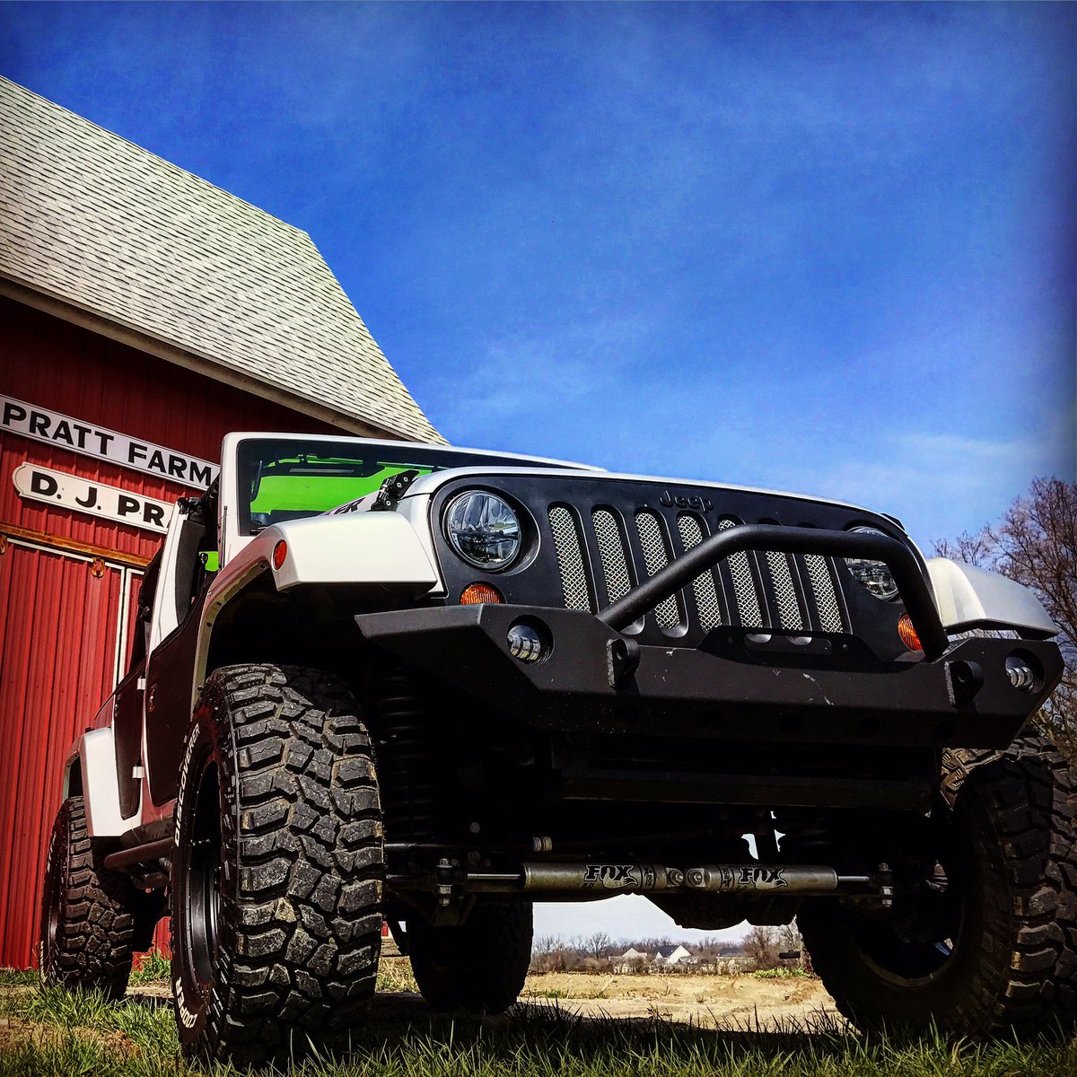 OIIIIIIIO 👽 #aliensunshade #jeep #jeeplife #jeepbeef #jeepwrangler #jeepwranglerunlimited #jeepnation #jeepthing #jeepporn