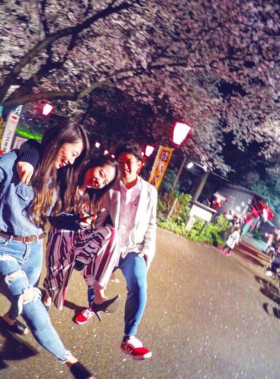 3人でモアナ見て権現堂夜桜🌸💞💞私ナニメンだよだけど楽しいからアリ〜〜超スキ〜〜お昼のお花見もしたいんだけど明日暇な人ダレ〜〜😅😅