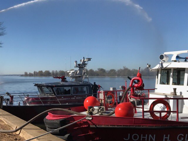 Our fireboat Glenn teams up with @AlexandriaVAFD fireboat & @JBMHH FD for water supply drill @FortMcNair. We train as one team.