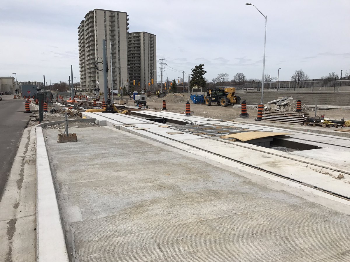 HAL8950's tweet photo. Update from the Fairview Park Mall Station Kitchener #wrLRT #Grandlinq @rideIONrt https://t.co/arCrRVSn3c