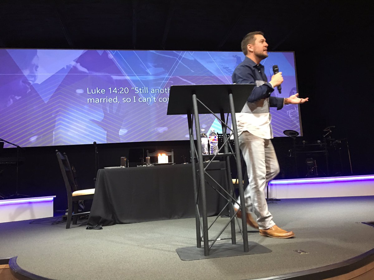 BrandonDBilbo's tweet photo. @kylejackson1 is blowing it up here @CrossChurchLA https://t.co/iLDXp7VR0s