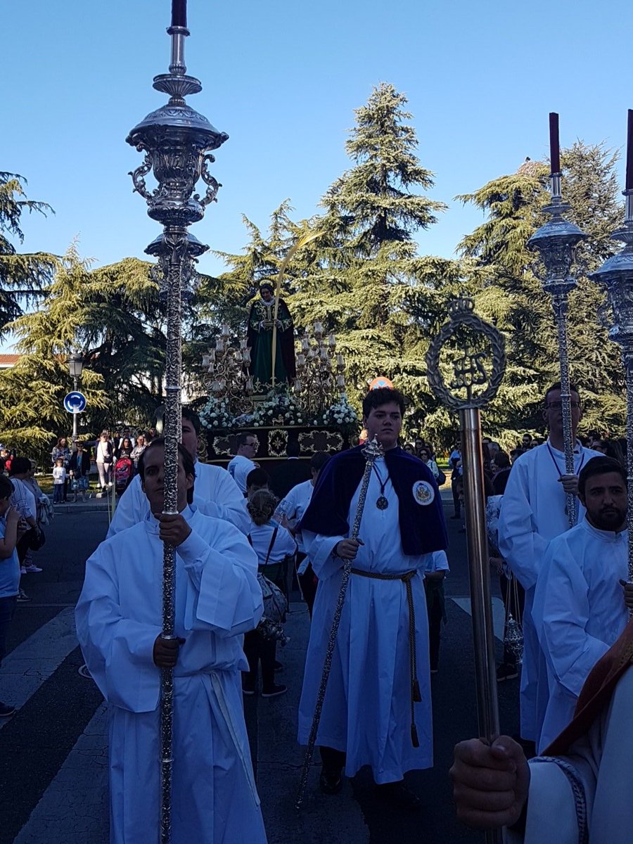 San Juan Evangelista entra en la Avenida General #SemanaSantaBarajas