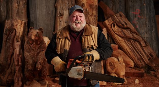 Join us tonight at 10PM on @hgtvcanada as master carver Pete Ryan makes his triumphant return to #TimberKings