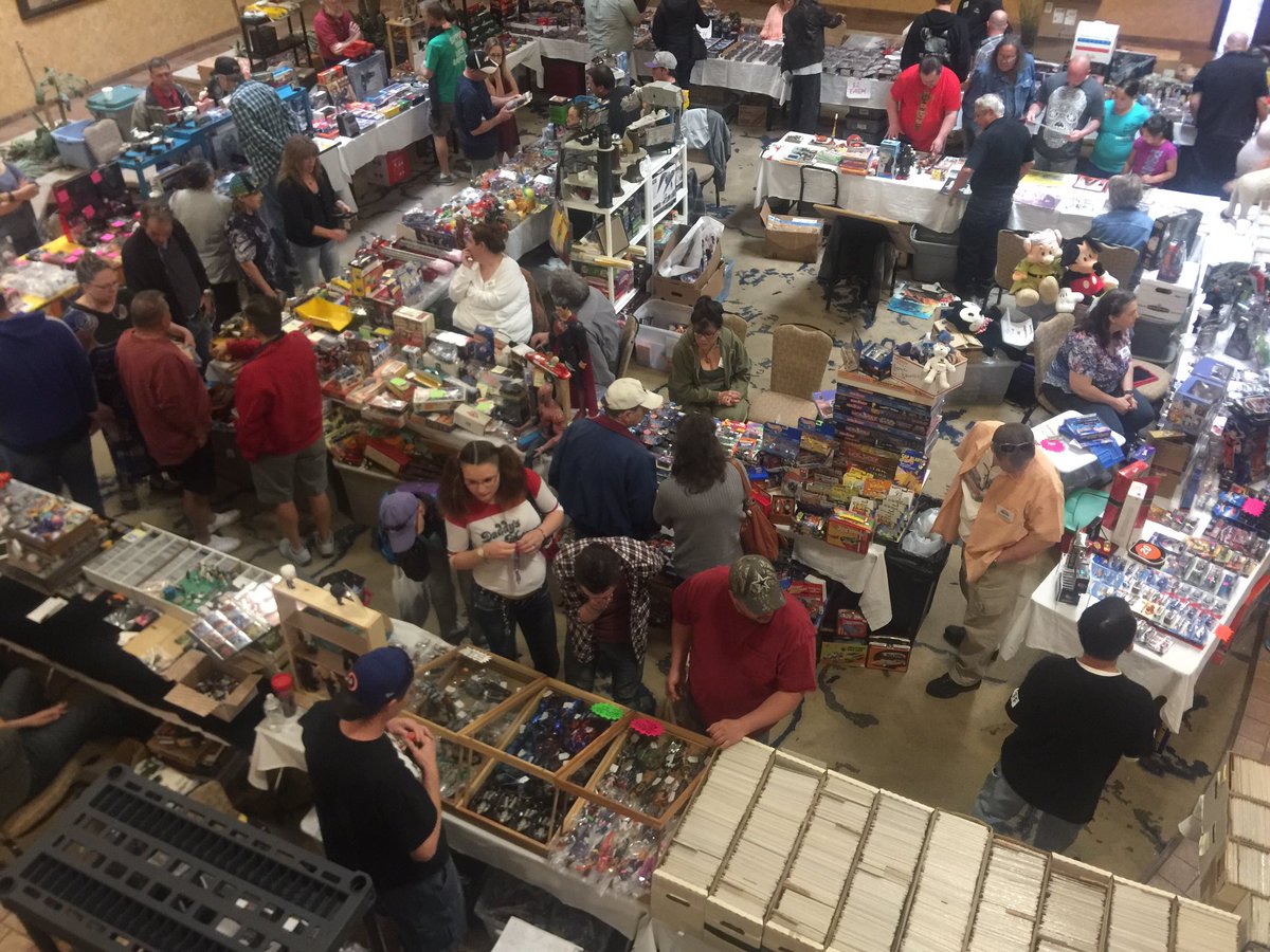 DenRetroEvents's tweet image. Early-bird just ended! Come on down!! Toy &amp;amp; Doll Supershow TODAY 11:00/3:00pm
Ramada Plaza Denver North I-25 at 120th! #Toys #Barbie