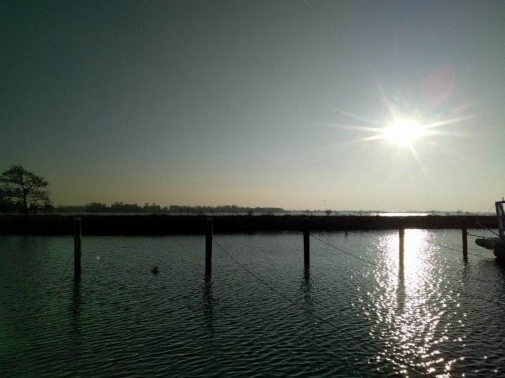 Sandervdw's tweet photo. Wat een dag! #seizoenstart #readytosail #zeilen #tuigen https://t.co/dxKRw4VZnk