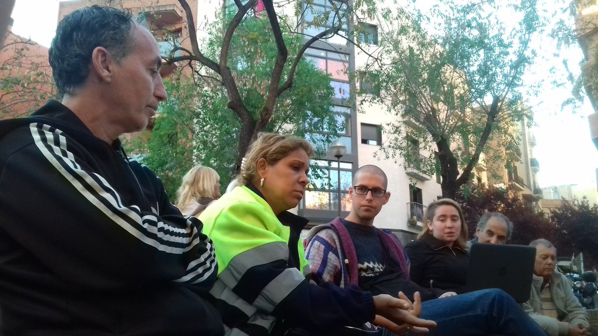 HabitatgeSants's tweet photo. Piel de gallina con la historia de Noria y sus 3 peques antes de llegar al #BlocLaBordeta ¡Tenemos que perder el miedo! https://t.co/UmaVIs00IP