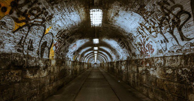 El_Iberico's tweet photo. 7 #curiosidades sobre el subsuelo de #Londres que no sabías. https://t.co/unwJQZF88M #london #uk #toshers #Támesis #Camden #catacumbas https://t.co/94vVPUAxbU