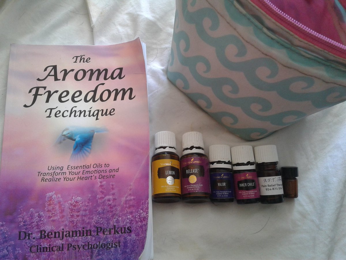 lqszymanski's tweet photo. Getting everything ready to share my love off AFT this evening! Love sharing with others what aided me in my breakthroughs! https://t.co/1yET02MIH5