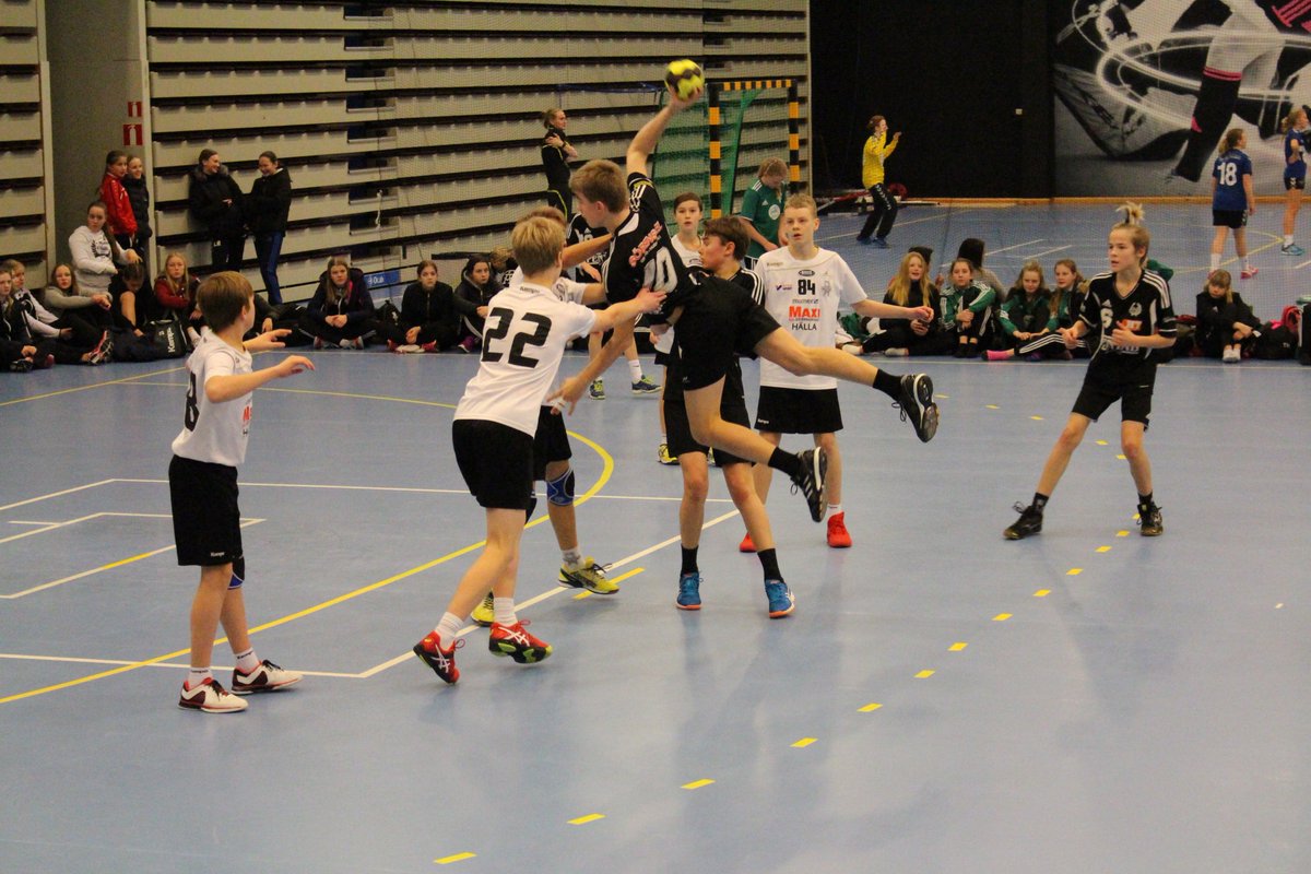 GRATTIS P03 till Silver i <a href="/Irstablixten/">Irsta Blixten</a> B-slutspel. Segrar idag mot Årsta 11-8, Nässjö 11-10, Brännan 13-10 &amp;förlust i B-final mot Täby 3-16