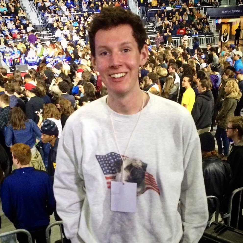 RUSHDBAG's tweet photo. Next up in “Meet the Crew” is @LaserPug who plays Carter! Josh is a Soph. Econ Major and wrote/directed a play about cannibalism (How fun!). https://t.co/VOKJtgkLE5