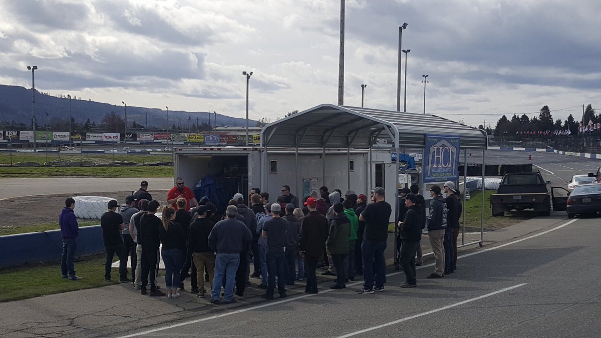 Jinsmylez's tweet photo. Drivers only meeting underway here @EvergreenDrift @EVGSpeedway Grassroots Round 1 Competition practice starting soon! https://t.co/gbNUm5x1hi