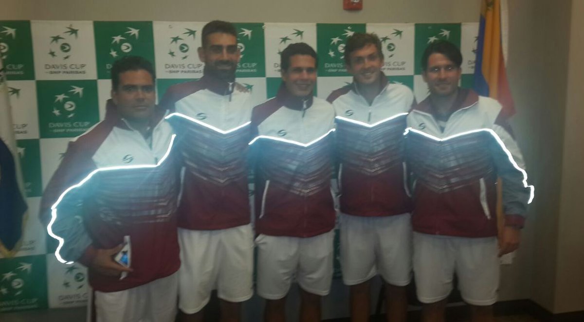 GarraVinotinto1's tweet photo. #DavisVinotinto #VENESA Felicidades equipo 🇻🇪🎾 🇸🇻 https://t.co/7TWYWR3I1r