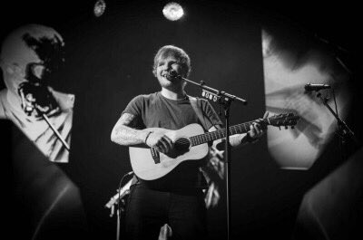 edsuffolk's tweet photo. @edsheeran during the #multiplytour 
💙💙😭 https://t.co/tSN9UVsQ9z
