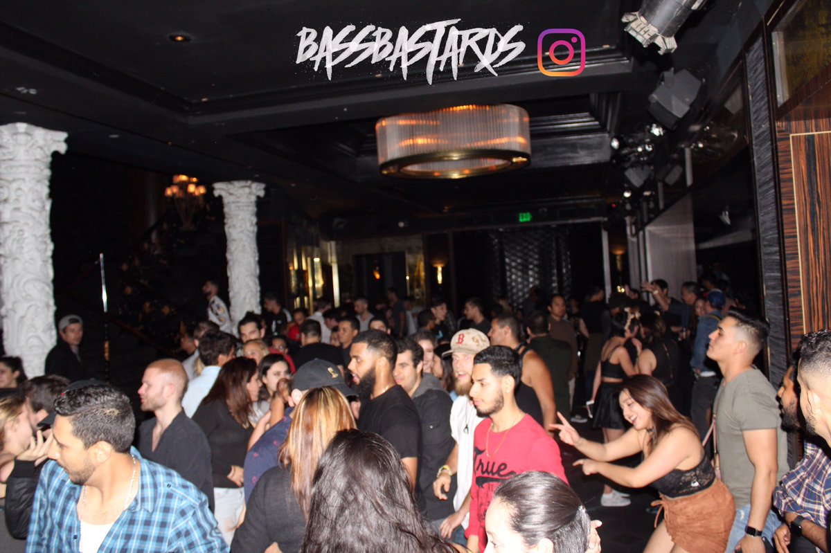 djleodalux's tweet image. @LAXX was dope!  But The pioneer lounge was too lit ! B2b w/ @jo3trax 🔥  #openformatdjs #avalonhollywood #createnightclub #heatoc #timeoc