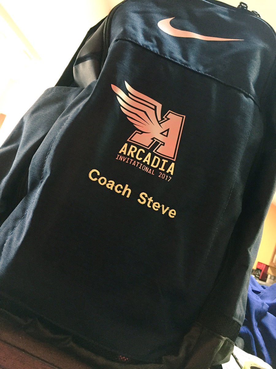 SimiHighTrack's tweet image. Coach Steve FINALLY swapped out his old backpack for his shiny, new @ArcadiaInvite #PackPack. #2012WasAGreatYear #NewPatchNeeded
