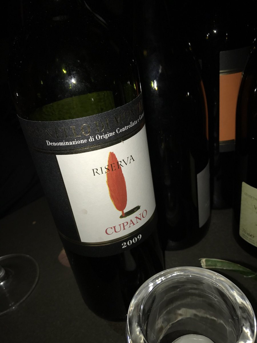 elisadalbosco's tweet photo. @Andrea_Radic e @RaffaeleCumani se sei al @VinitalyTasting passa a trovare @andreapolidoro allo stand #vini #Cupano #goodtasting #wine https://t.co/fJN9f1J30F