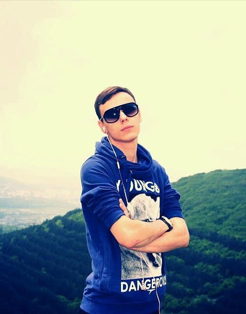 kostic19947 tweet picture
