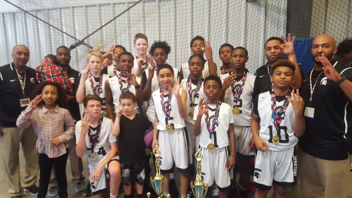 NEAAU's tweet photo. @Boston_Spartans adding more hardware to their trophy case! #Champs #superqualifier https://t.co/uGpNXi6ASH